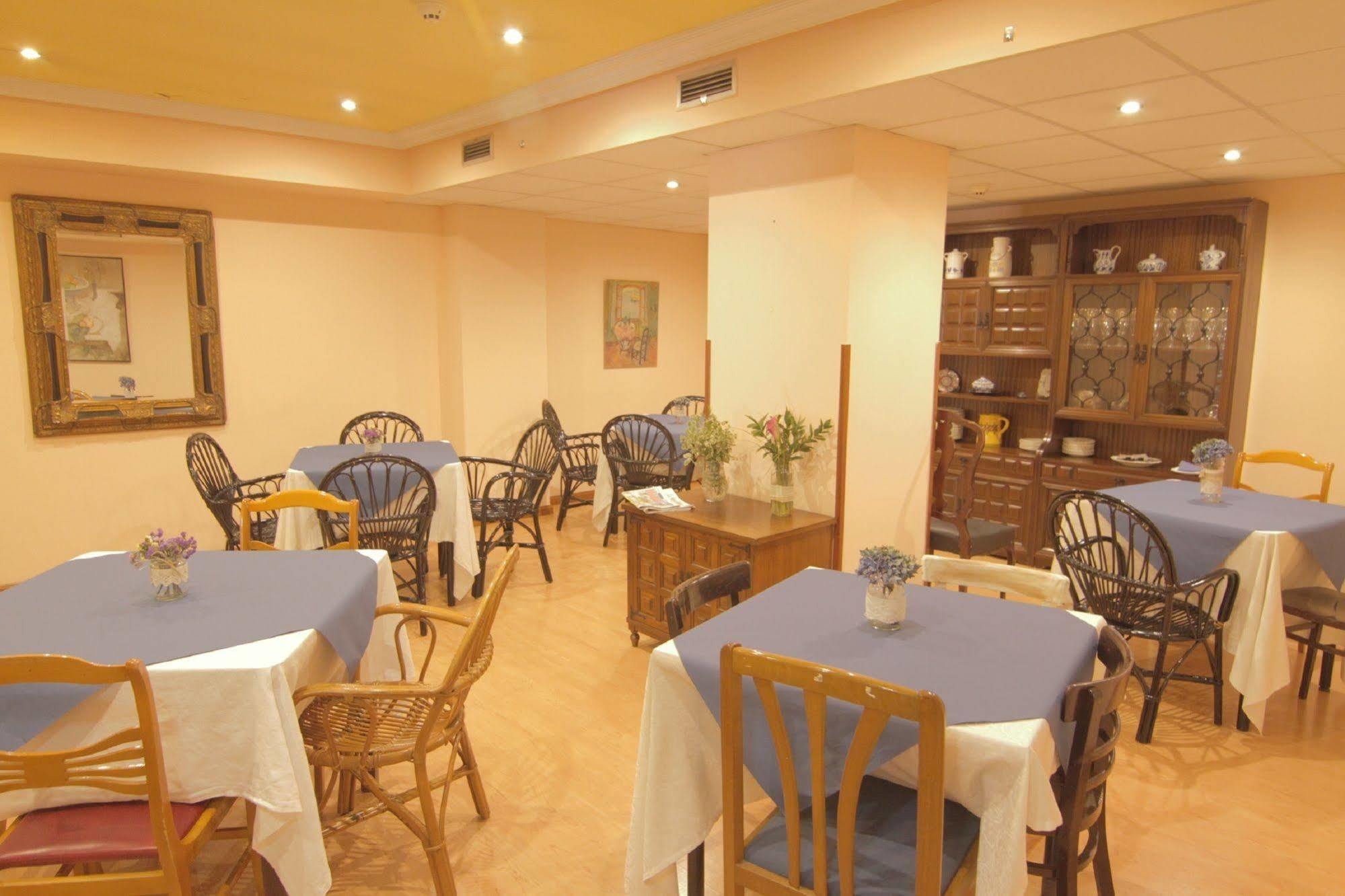 Hostel Costa Gijon Ngoại thất bức ảnh